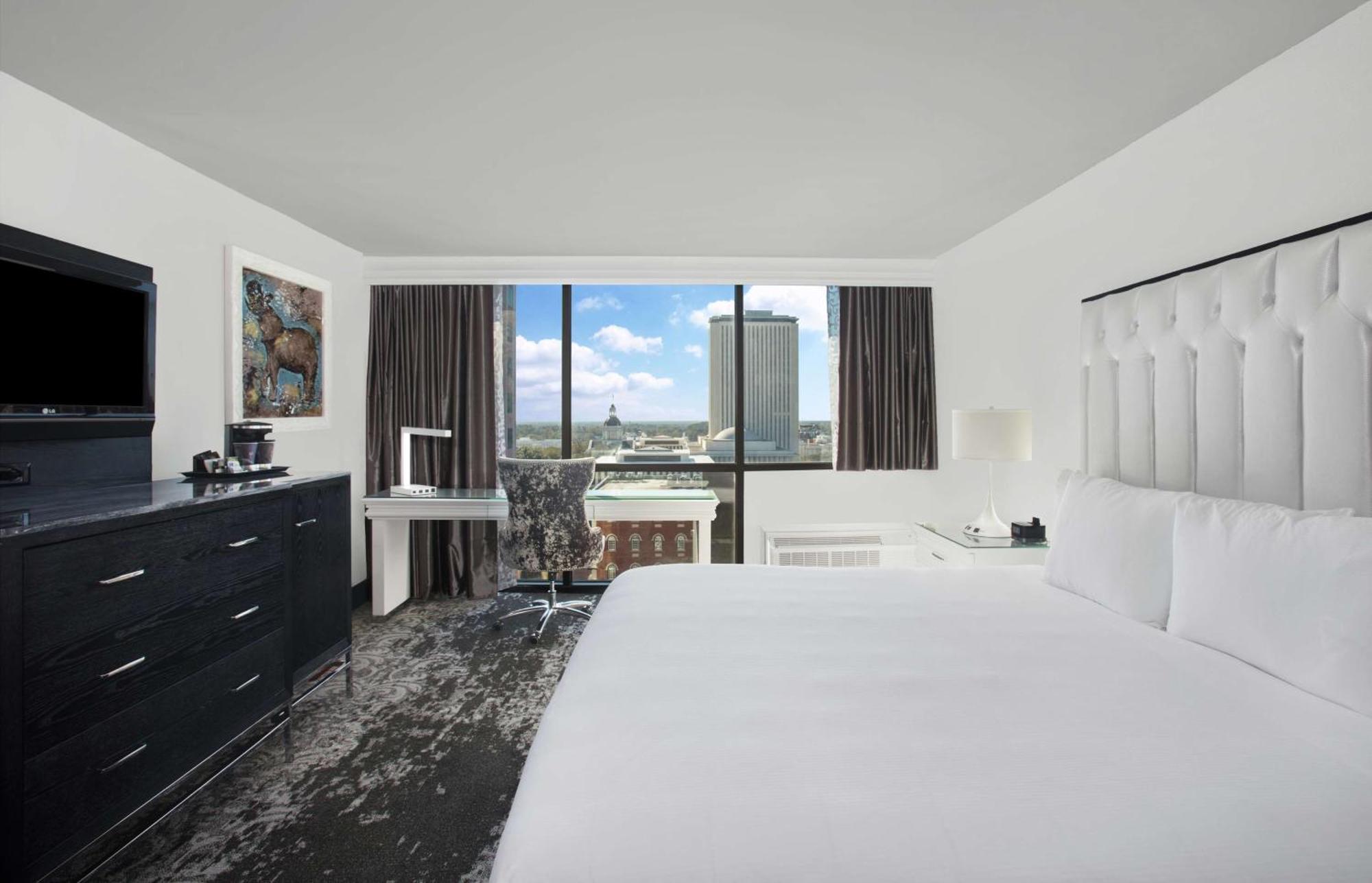 Doubletree By Hilton Hotel Tallahassee Extérieur photo