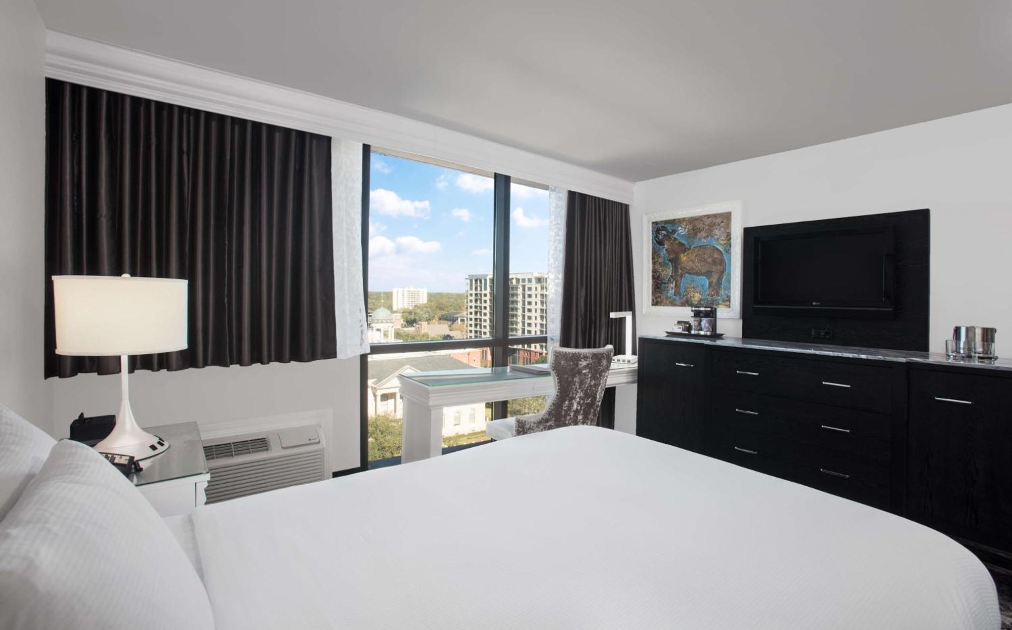 Doubletree By Hilton Hotel Tallahassee Extérieur photo