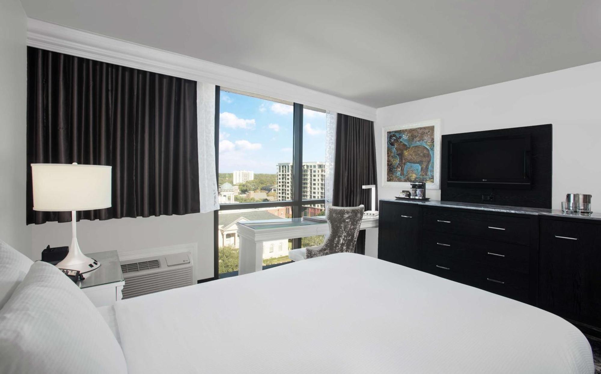 Doubletree By Hilton Hotel Tallahassee Extérieur photo